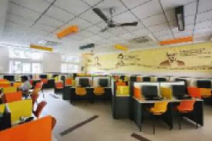 VET Institute of Arts and Science campus in Erode, Tamil Nadu, India — photo 3