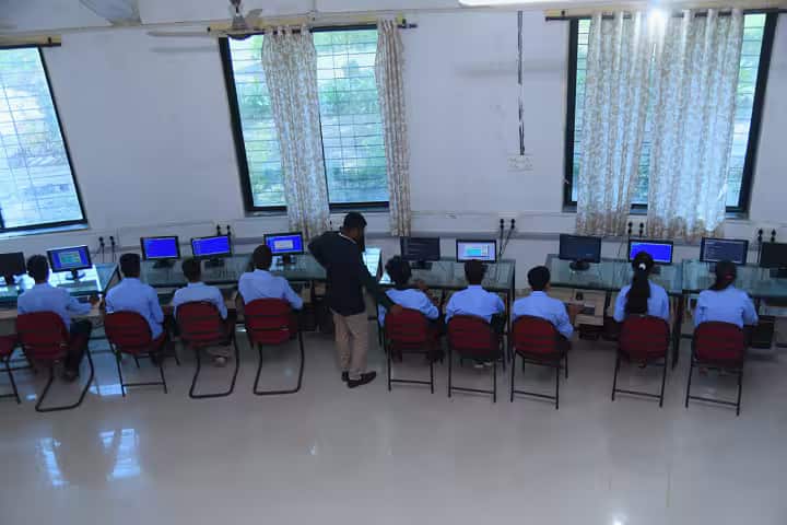 Matoshri Institute of Technology campus in Nashik, Maharashtra, India — photo 2