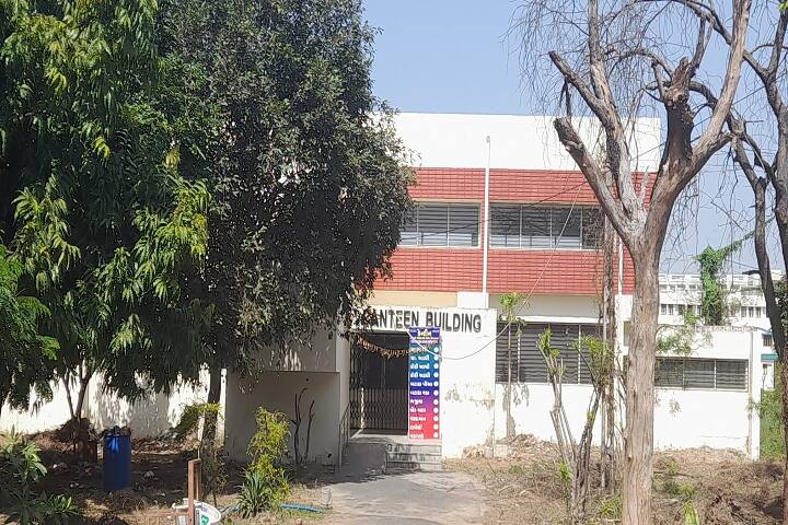 Government Polytechnic campus in Himmatnagar, Gujarat, India — photo 5