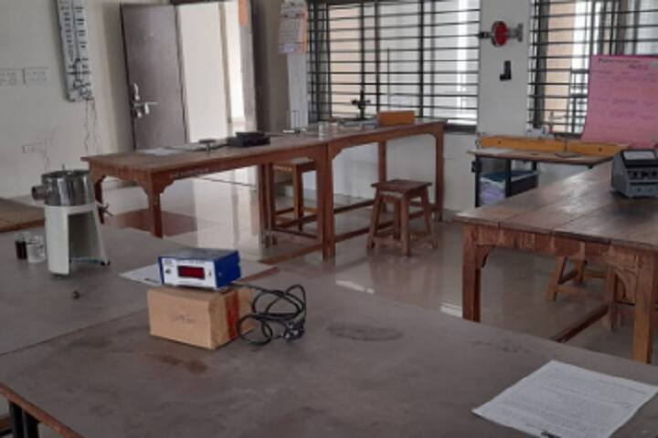 Government Polytechnic campus in Himmatnagar, Gujarat, India — photo 6