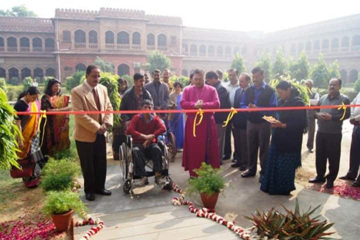 St Johns College campus in Agra, Uttar Pradesh, India — photo 5