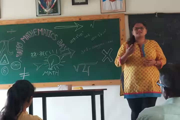 Shree Sardar Patel College of Education campus in Navsari, Gujarat, India — photo 3