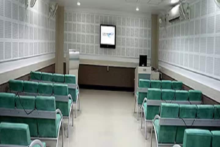 Munshi Mahila B Ed College campus in Bharuch, Gujarat, India — photo 5