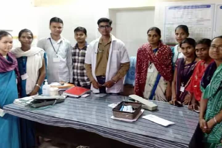 Vanvasi Seva Samaj B Ed College campus in Chhota Udepur, Gujarat, India — photo 4