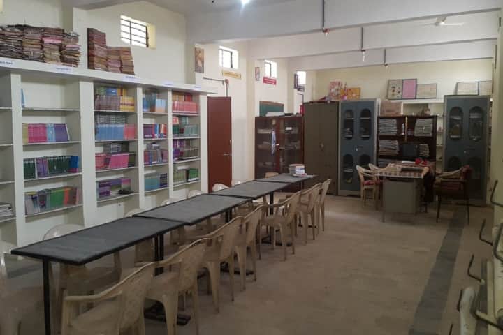 Maa Gayatri B Ed College campus in Dahod, Gujarat, India — photo 1