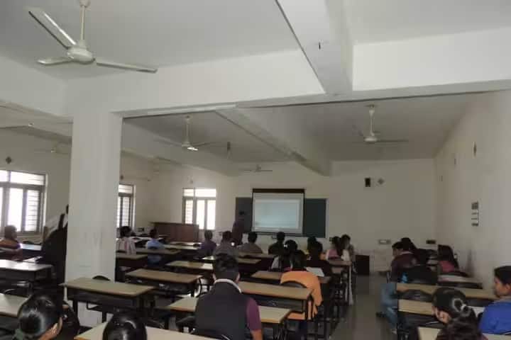 Arpit College of Education campus in Rajkot, Gujarat, India — photo 2