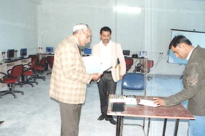 KCM College of Education campus in Lucknow, Uttar Pradesh, India — photo 4