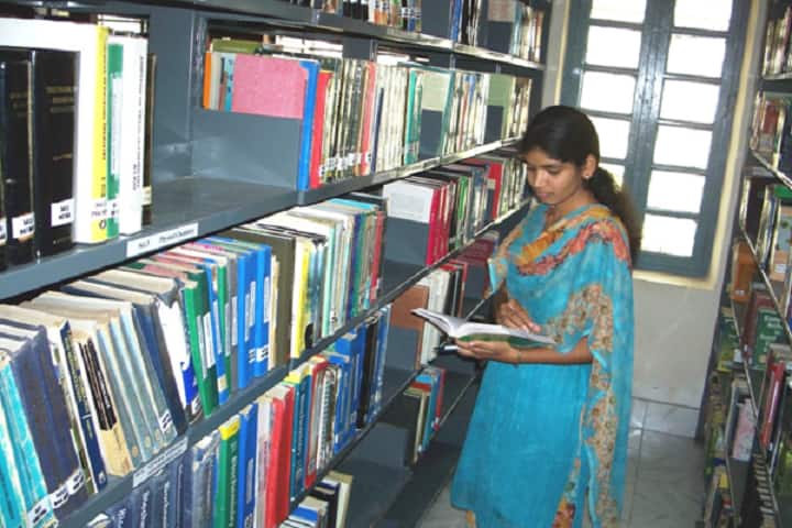 Agricultural College campus in Bapatla, Andhra Pradesh, India — photo 4
