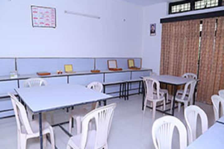 Symboyzia Girls College campus in Agra, Uttar Pradesh, India — photo 4