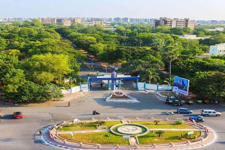 SVNIT Surat campus in Surat, Gujarat, India — photo 2