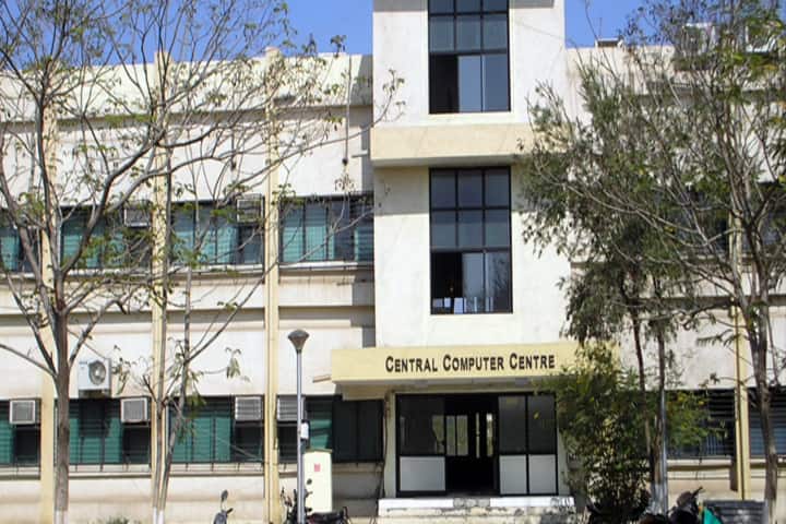 SVNIT Surat campus in Surat, Gujarat, India — photo 4
