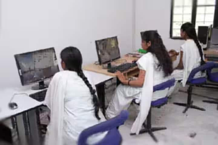 Pestle Weed College of Information Technology campus in Dehradun, Uttarakhand, India — photo 5