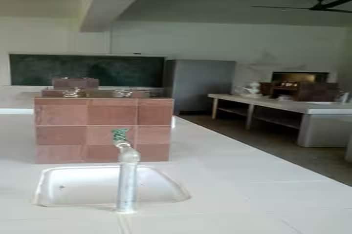 Late Ram Vilas Singh Shikshan Sanstha campus in Chandauli, Uttar Pradesh, India — photo 4