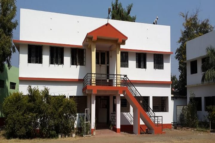 Lokhit College of Physical Education campus in Yavatmal, Maharashtra, India — photo 1