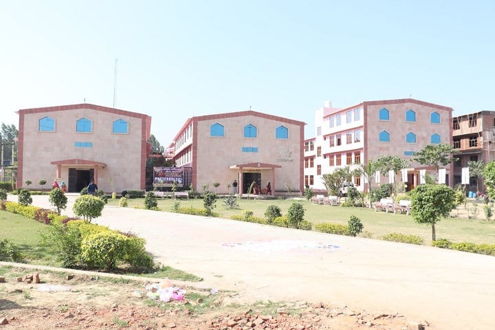 Vimla Family Ayurvedic Medical College and Hospital campus in Kanpur, Uttar Pradesh, India — photo 1