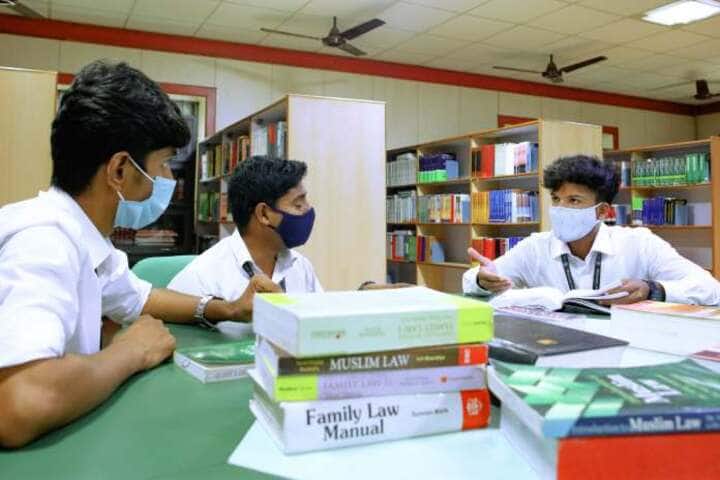 SRM School of Law campus in Kattankulathur, Tamil Nadu, India — photo 5