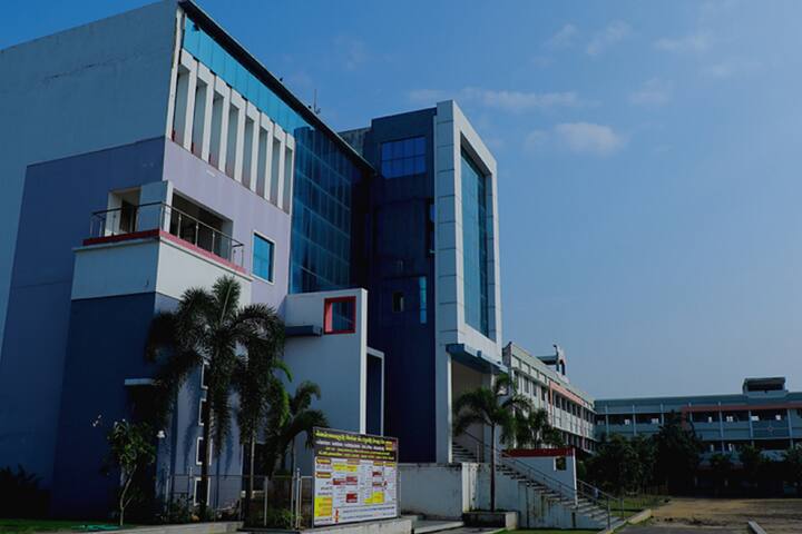 Newton College of Education campus in Nagapattinam, Tamil Nadu, India — photo 1