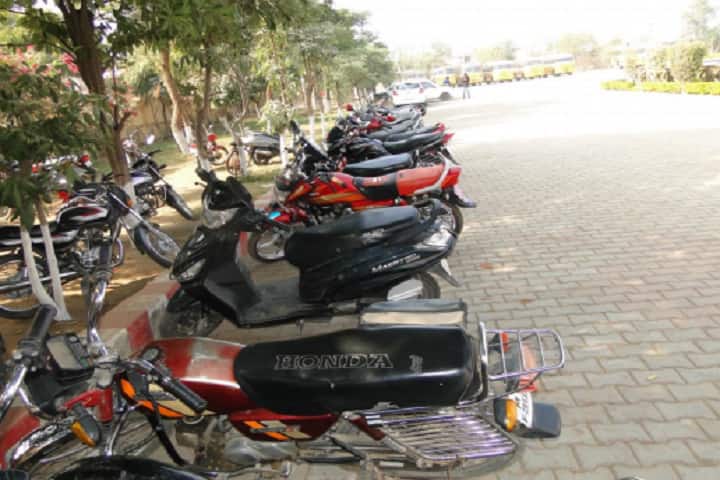 Shri Ramraja Sarkar Institute of Education campus in Datia, Madhya Pradesh, India — photo 2