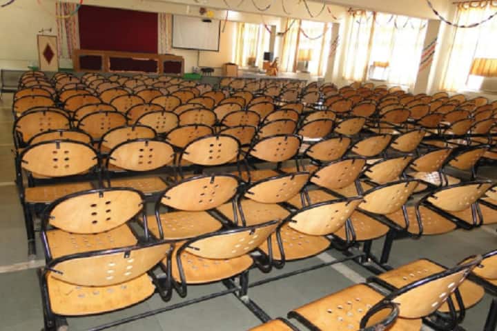 Shri Ramraja Sarkar Institute of Education campus in Datia, Madhya Pradesh, India — photo 3