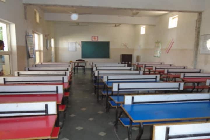 Sheetla Shiksha Mahavidyalaya campus in Gwalior, Madhya Pradesh, India — photo 4