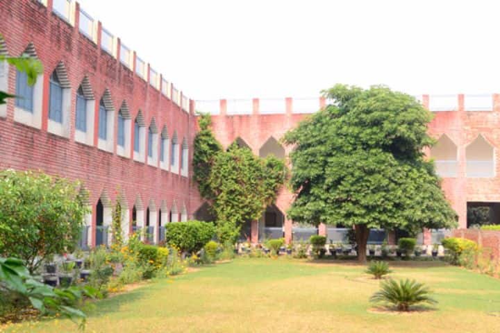 Brakkat Girls College of Education campus in Tallewal, Punjab, India — photo 2