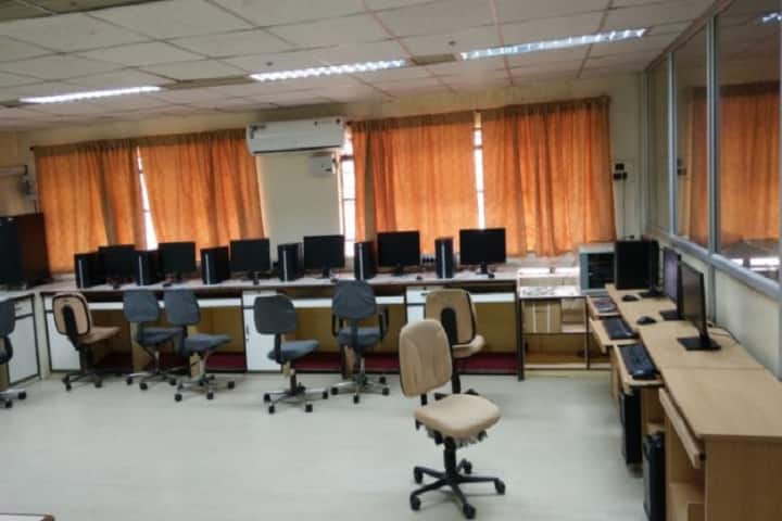 HKE Society's SLN College of Engineering campus in Raichur, Karnataka, India — photo 3