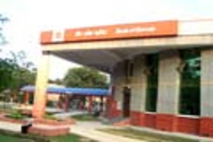 Institute of Pharmacy campus in Kanpur, Uttar Pradesh, India — photo 3
