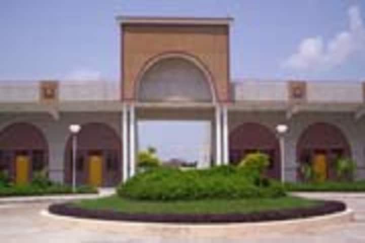 Institute of Pharmacy campus in Kanpur, Uttar Pradesh, India — photo 6
