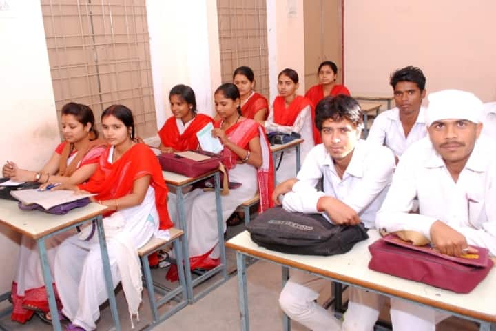 Maharaja Chhatrasal Shiksha Mahavidyalaya campus in Chhatarpur, Madhya Pradesh, India — photo 3