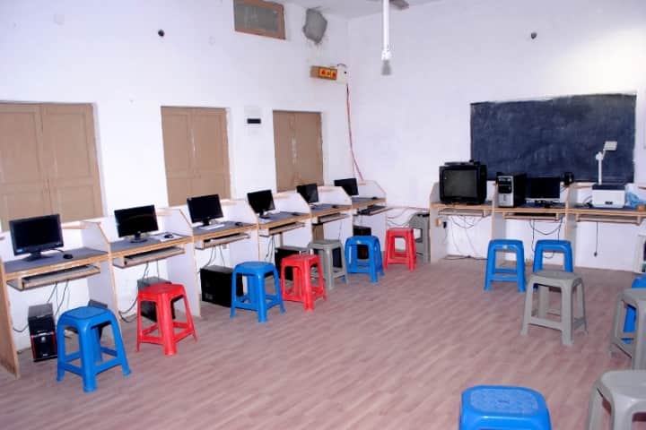 Maharaja Chhatrasal Shiksha Mahavidyalaya campus in Chhatarpur, Madhya Pradesh, India — photo 5