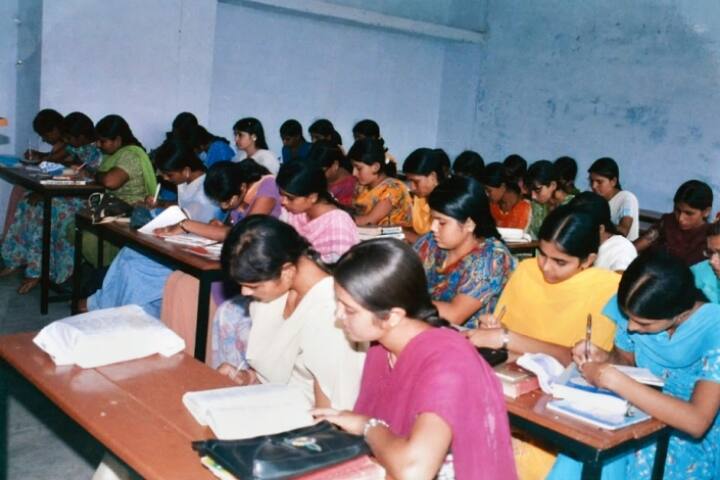 Ch Ishwar Singh Kanya Mahavidyalaya campus in Kaithal, Haryana, India — photo 6