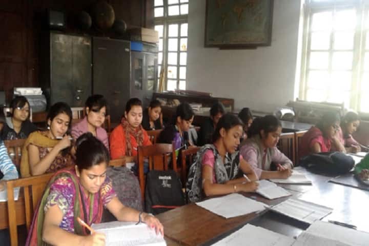 Rupi Devi Girls College of Education campus in Bhilwara, Rajasthan, India — photo 1