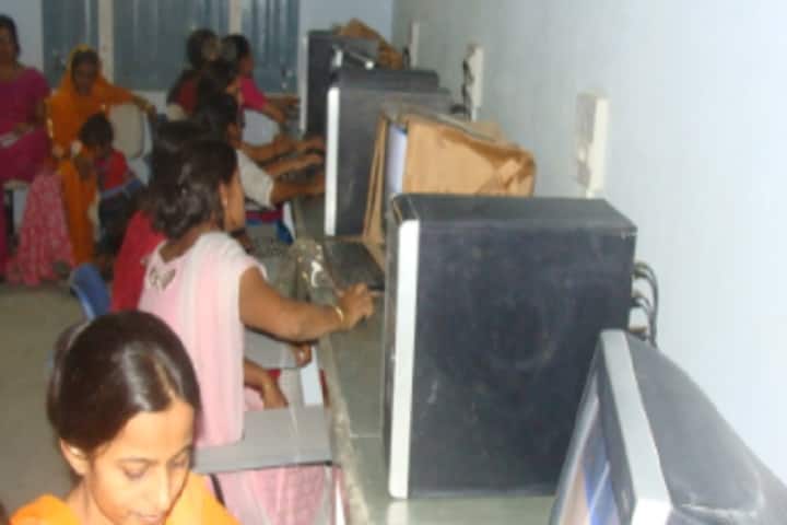 Shri Jain Aadarsh Kanya Mahavidhyalya campus in Nokha, Rajasthan, India — photo 2