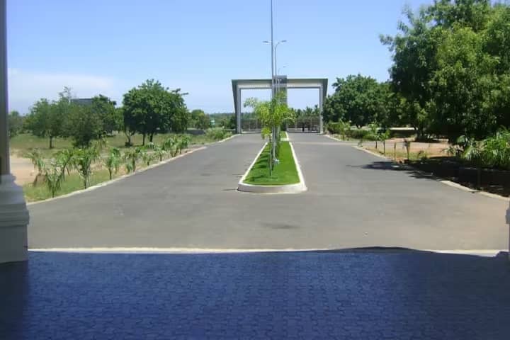 Valluvar College of Science and Management campus in Karur, Tamil Nadu, India — photo 1