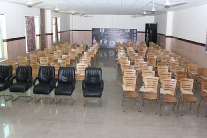 Smt Kamla Devi Vidyapeeth campus in Meerut, Uttar Pradesh, India — photo 3