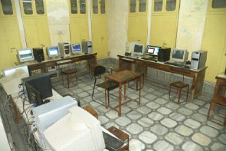 Pink Model TT College campus in Bikaner, Rajasthan, India — photo 6