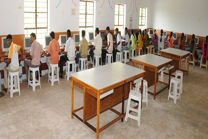 Pope's College campus in Sawyerpuram, Tamil Nadu, India — photo 5