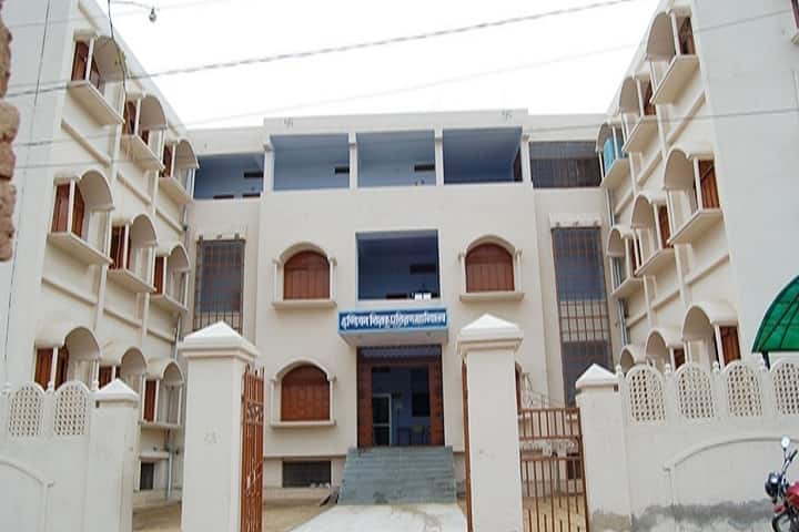 Indian Teacher Training College campus in Churu, Rajasthan, India — photo 1
