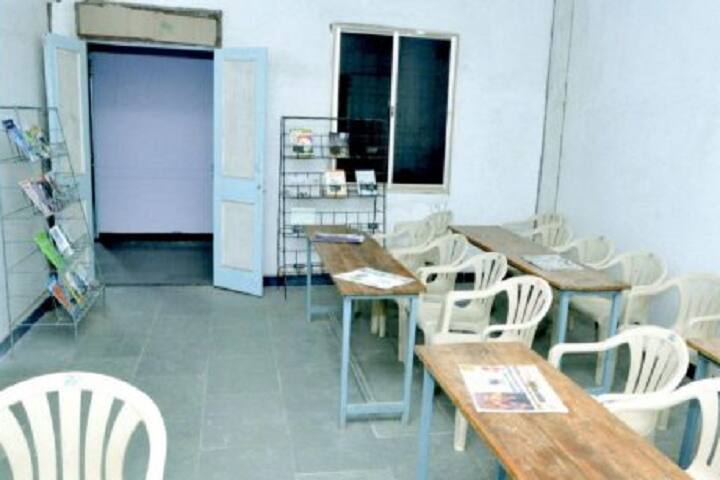 Late Govindrao Patil College of Education campus in Darwha, Maharashtra, India — photo 2