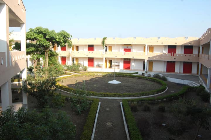 Shahu Maharaj Education College campus in Buldana, Maharashtra, India — photo 3