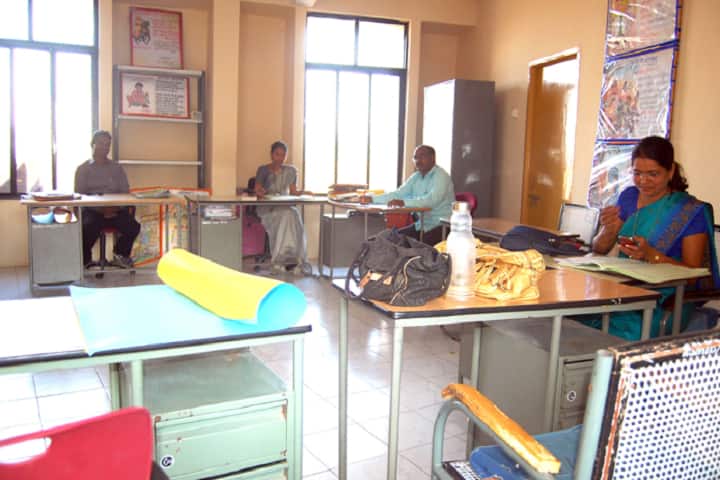 Shahu Maharaj Education College campus in Buldana, Maharashtra, India — photo 4