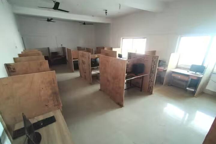 Indra Singh B Ed College campus in Garhwa, Jharkhand, India — photo 4
