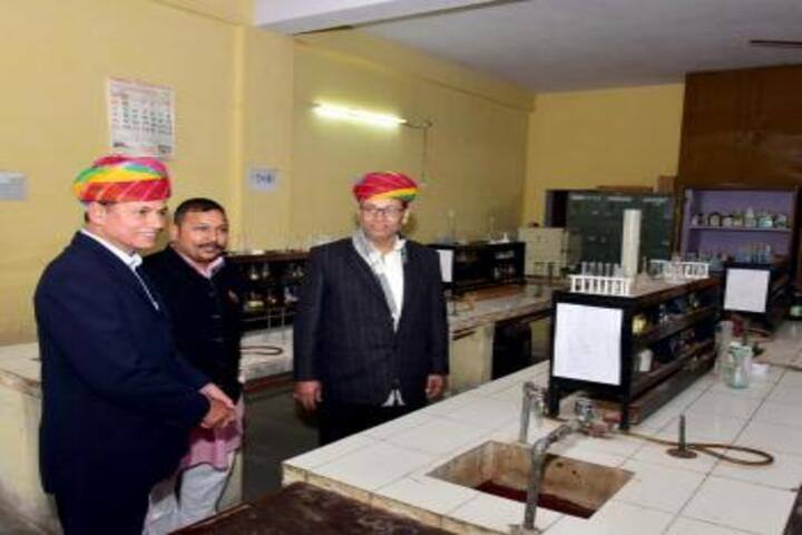 Vivek Teachers Training College campus in Jaipur, Rajasthan, India — photo 5