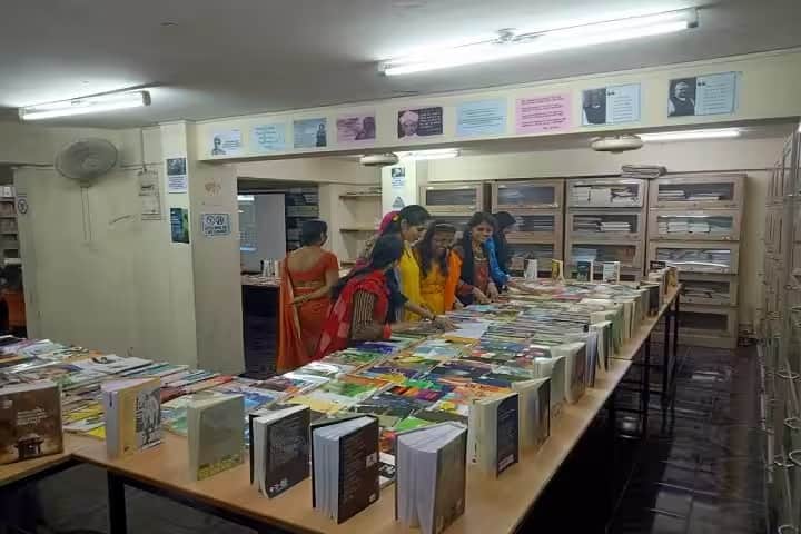 Arihant College of Arts campus in Pune, Maharashtra, India — photo 4