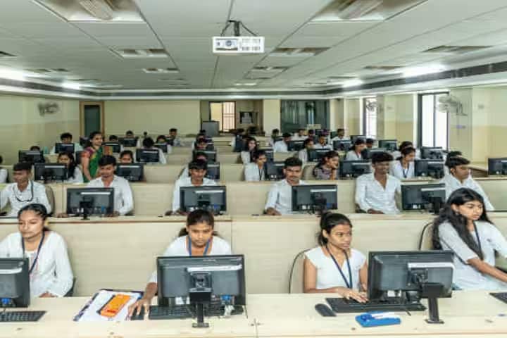 Arihant College of Arts campus in Pune, Maharashtra, India — photo 5