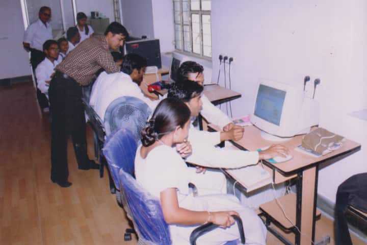 Bhartiya Vidya Mandir Teacher's Training College campus in Banswara, Rajasthan, India — photo 4