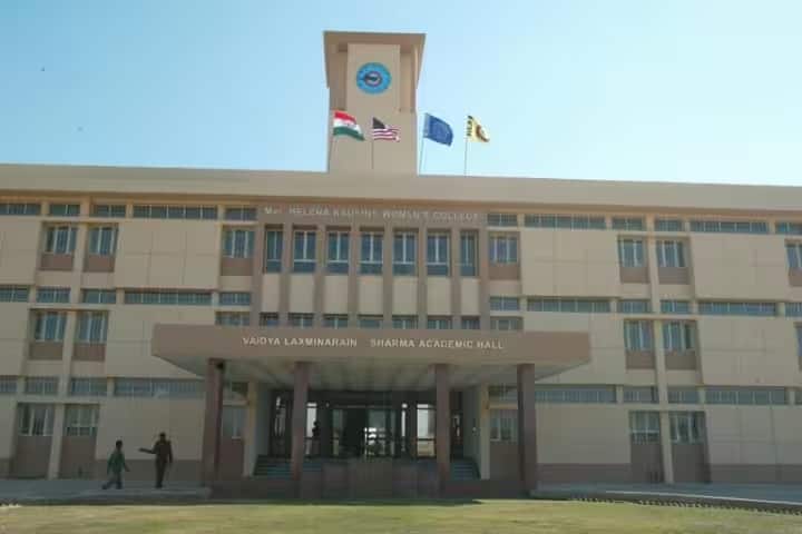Mrs Helena Kaushik Womens Education College campus in Jhunjhunu, Rajasthan, India — photo 1