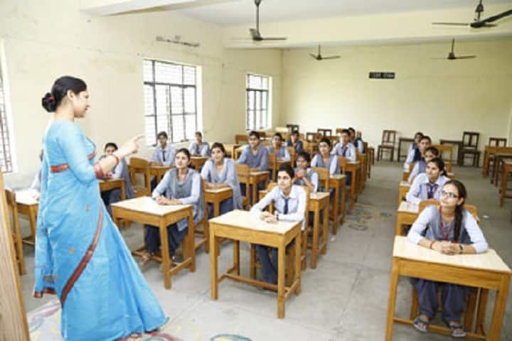 Krishna College of Education campus in Bijnor, Uttar Pradesh, India — photo 2