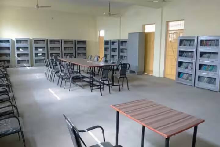 Ramrati Verma Nanhku Verma Mahavidyalaya campus in Sultanpur, Uttar Pradesh, India — photo 2