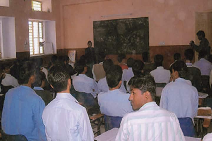 Shri BL Memorial Teachers Training College campus in Jaipur, Rajasthan, India — photo 2